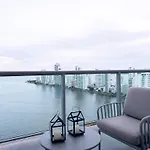 29Th Floor And Bay View-Pool