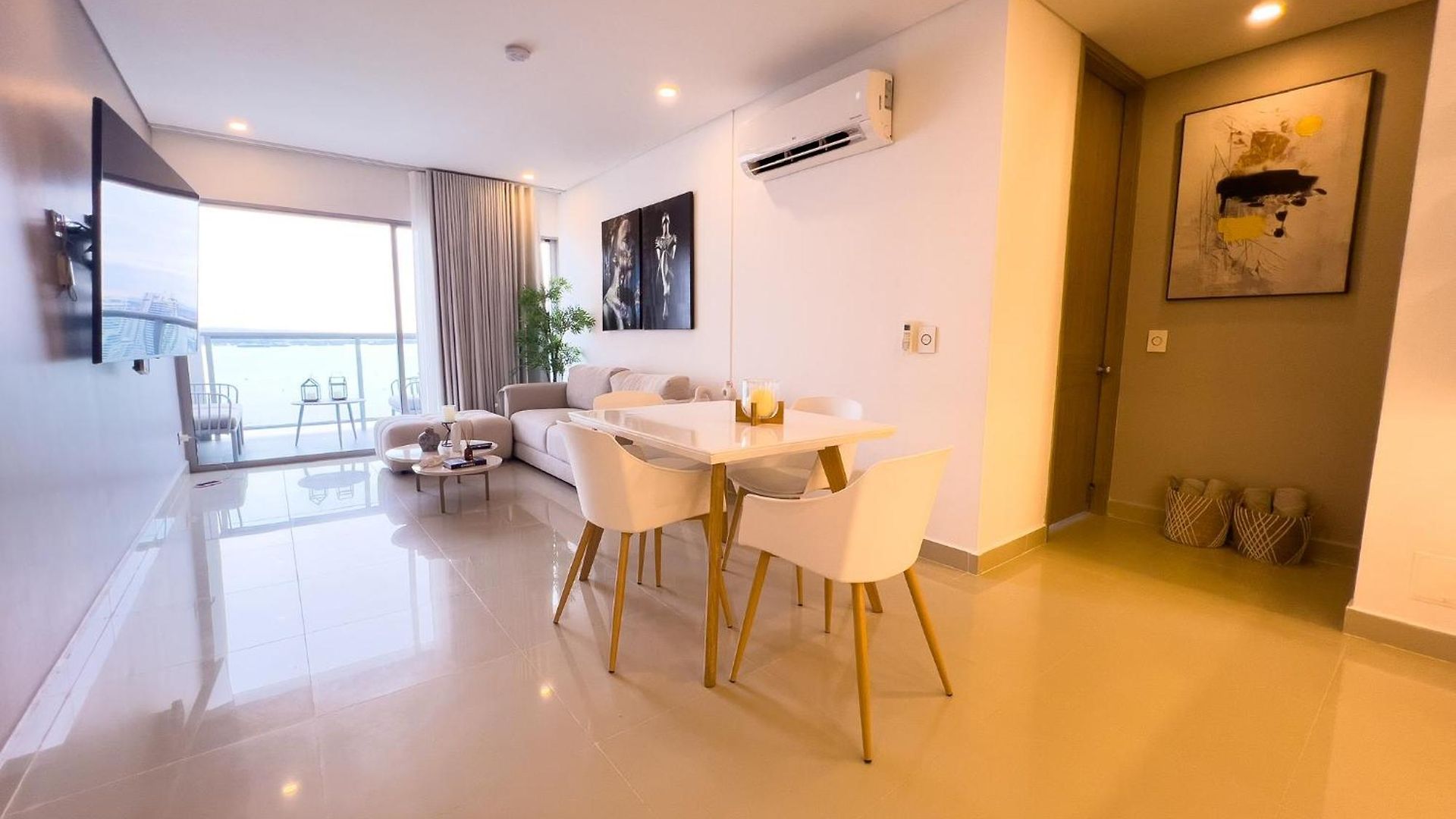 29th Floor And Bay View-pool *