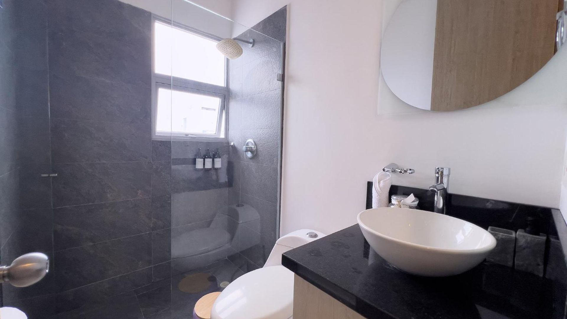 29th Floor And Bay View-pool Cartagena