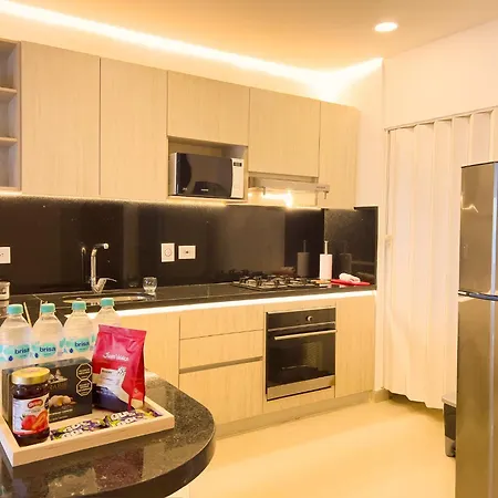 29th Floor And Bay View-pool Cartagena